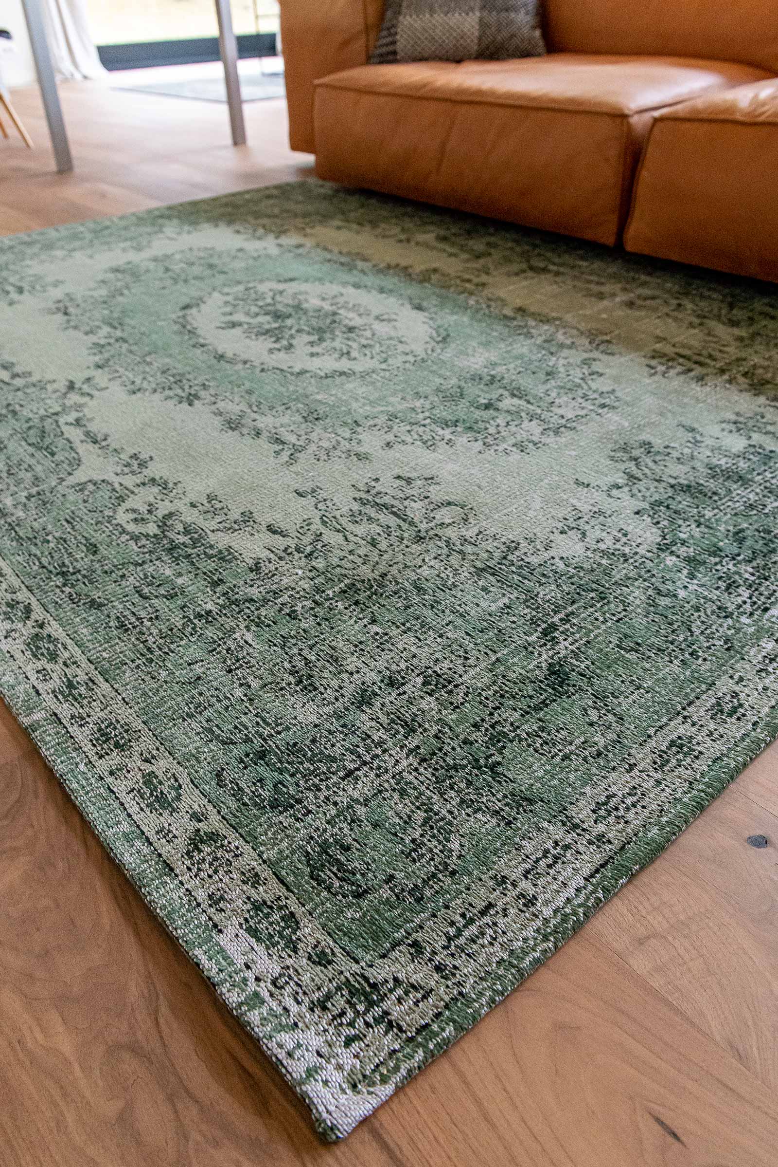 twee leeg Onbevredigend Louis De Poortere vloerkleed, Palazzo Este Green 9142, Da Mosto design |  Carpetstore Nederland