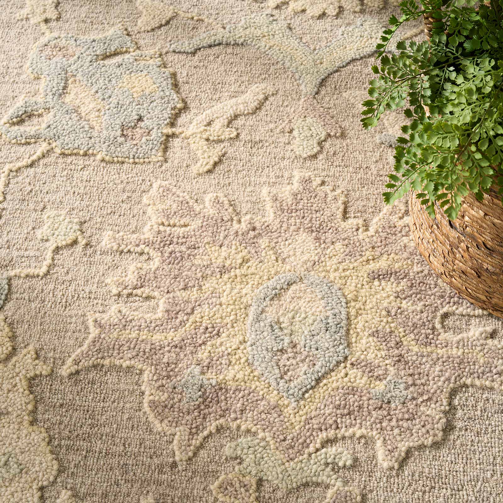 Nourison vloerkleed Maison MSO01 TAUIV TAUPE IVORY 8x10 0841491129203 interior 2