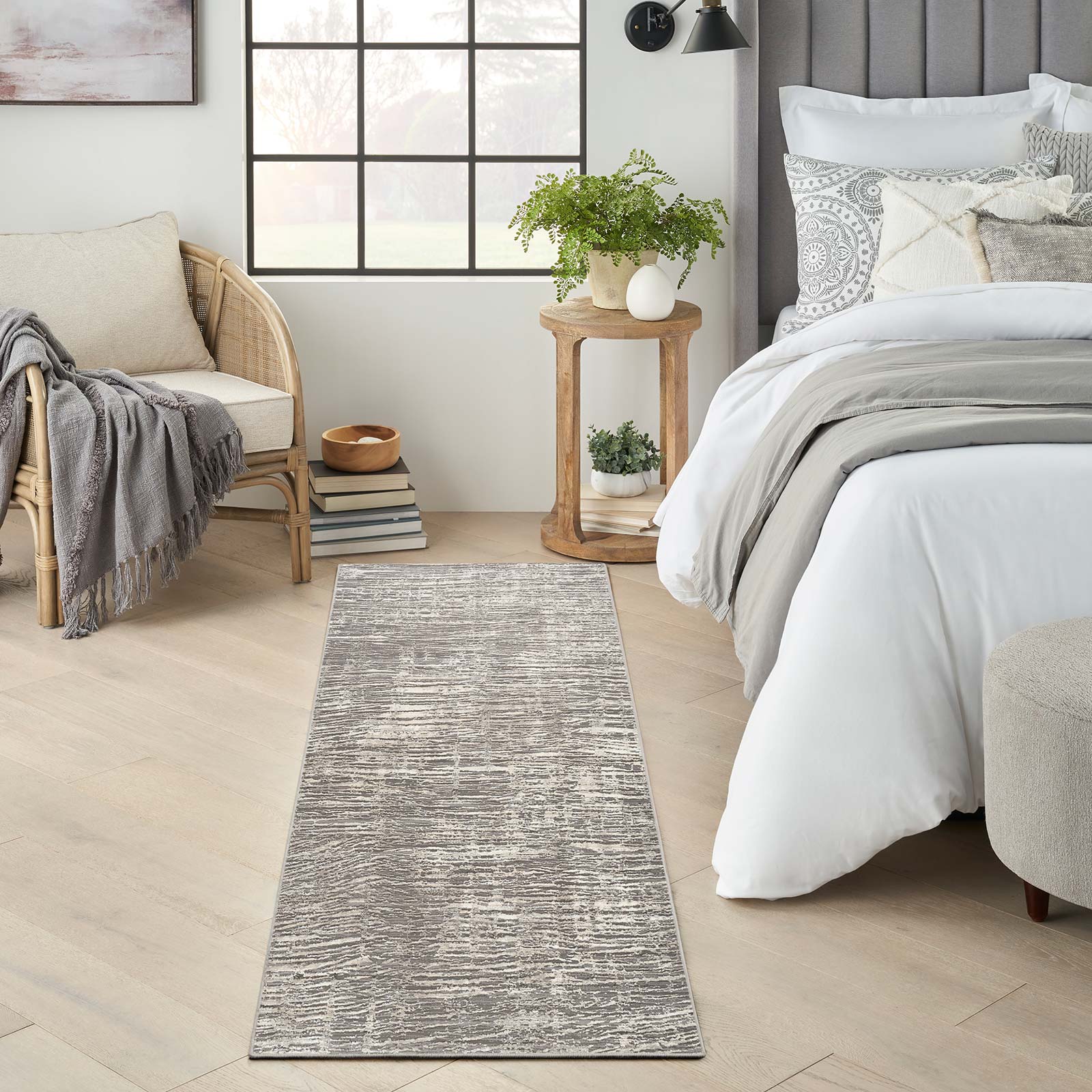 Nourison vloerkleed Sustainable Trends SUT01 IVGRY IVORY GREY 2x8 099446954121 interior 1